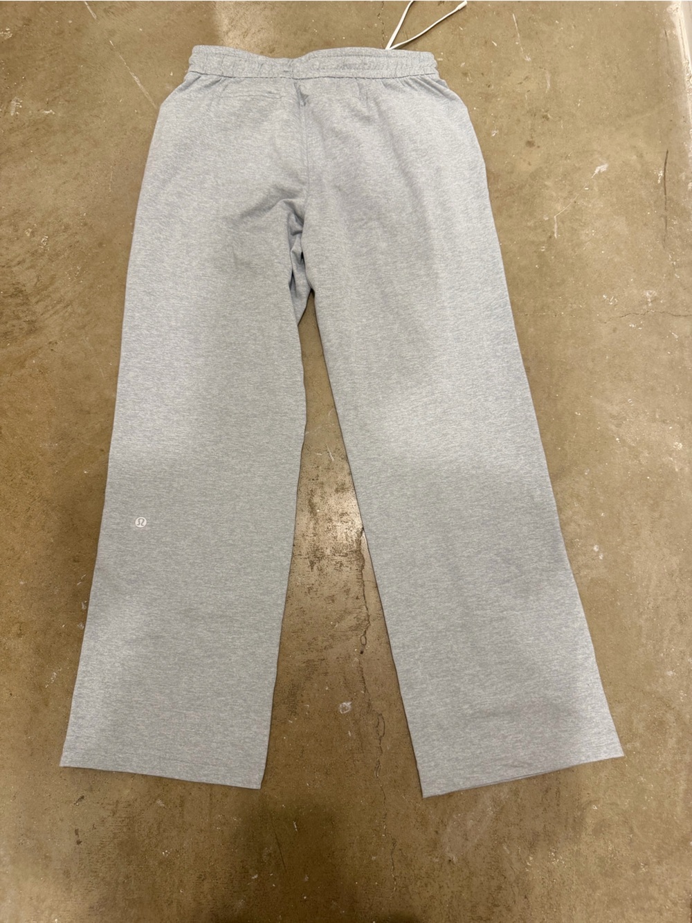 Lululemon Soft Jersey Straight-Leg Mid-Rise Pant *Short - Picture 2 of 3